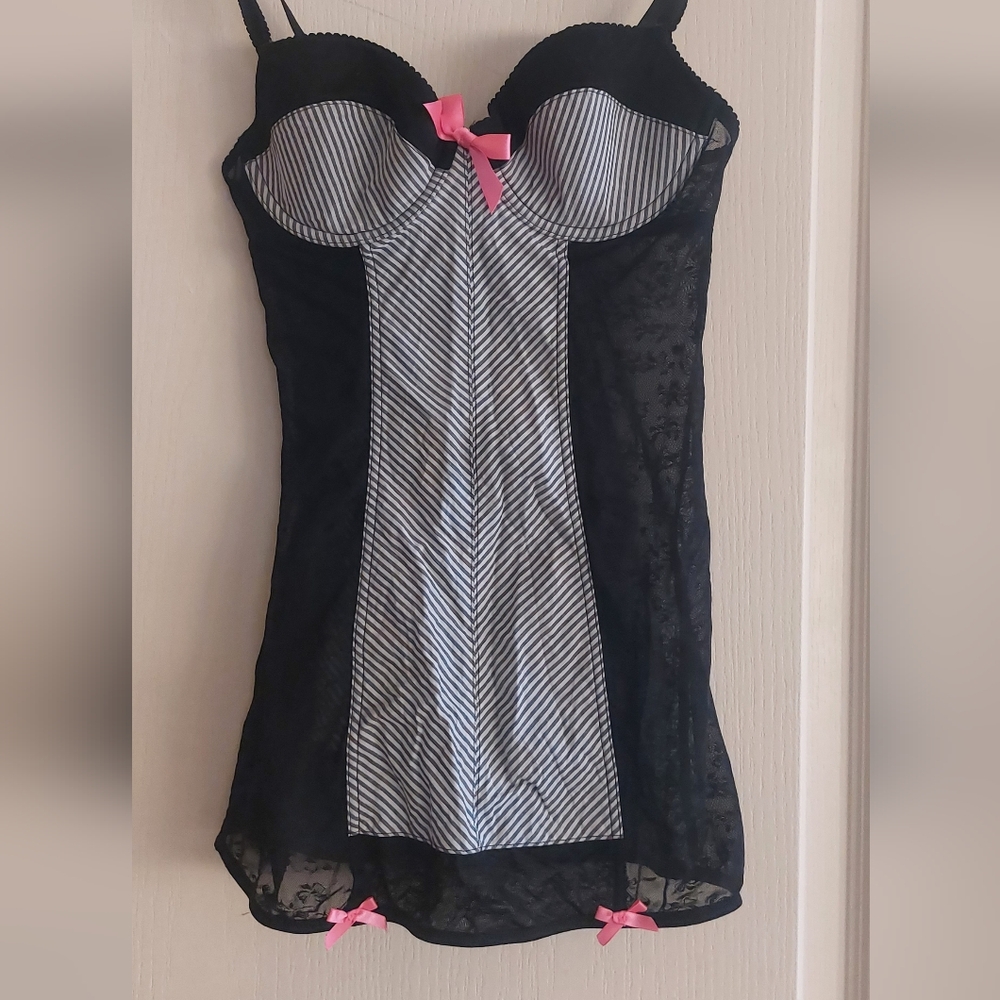 Victoria’s Secret Sexy Little Things Lingerie Small EUC - Picture 3 of 13